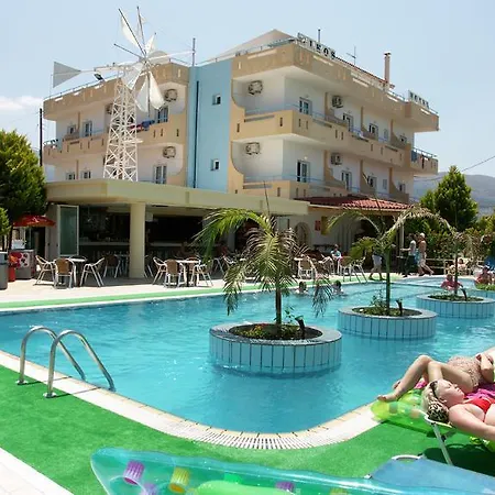 Nikos Hotel 2*