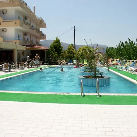 Nikos Hotel 2*